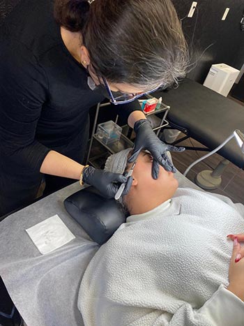 Dermaplaning-Course-07