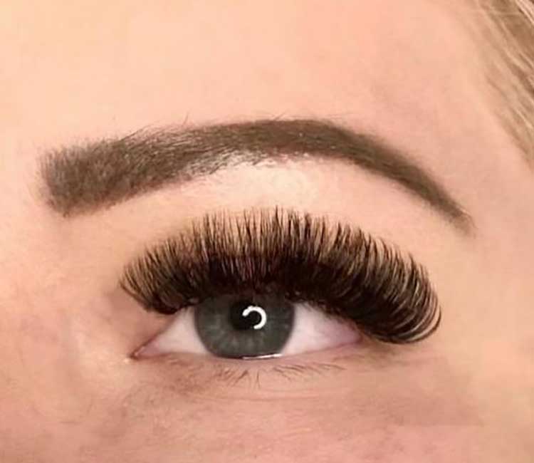 Mega Lashes downtown Whitby