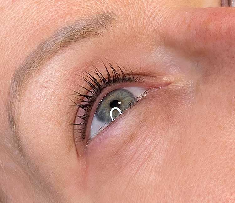 PMU-EyeLiner-02