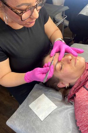 Dermaplaning-Course-01